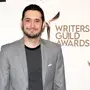 Dan Perlman WGA Headshot-1